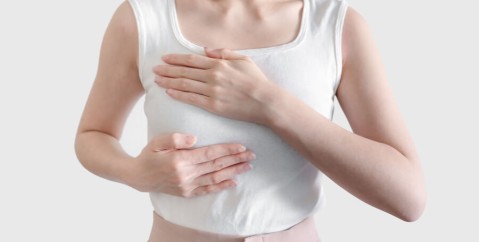 Tumore al seno: sintomi iniziali da non sottovalutare